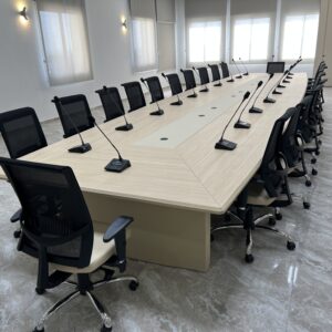 Table de réunion fusion